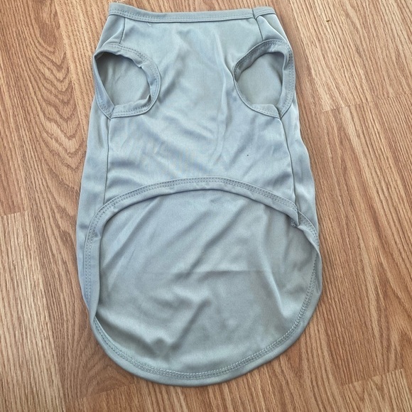 Price drop … NWOT Lightweight Material Dog (Puppy) Shirt with Saying - Picture 3 of 7